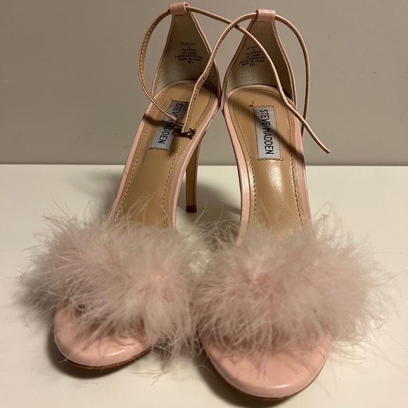 The cutest Steve Madden pink fluff heels